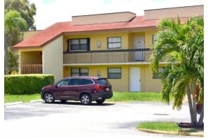 8879 Fontainebleau Blvd, Miami, FL 33172, Sold 10/25/17