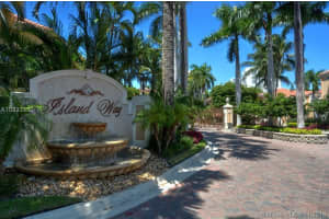 3710 NE 208th Terrace, Miami, FL 33180, Sold 02/28/18
