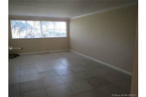 6155 NW 186th St, Hialeah, FL 33015, Sold 02/01/18
