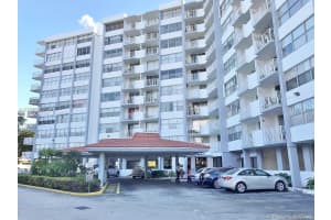 1300 NE Miami Gardens Dr #418e, Miami, FL 33179, Sold 11/09/17
