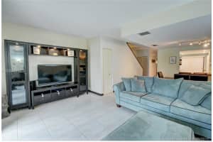 8830 NW 47th St, Sunrise, FL 33351, Sold 12/07/17