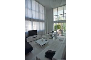 221 Jefferson Ave, Miami Beach, FL 33139, Sold 06/28/19