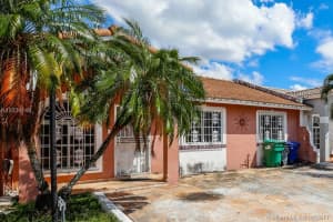 7681 NW 181st Terrace, Hialeah, FL 33015, Sold 11/02/17