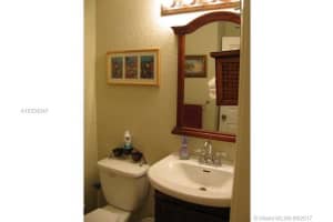9187 Vineyard Lake Dr, Plantation, FL 33324, Sold 10/13/17