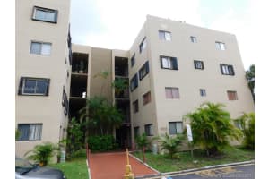 8615 NW 8th St, Miami, FL 33126, Sold 02/28/18
