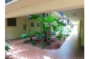 8615 NW 8th St, Miami, FL 33126, Sold 02/28/18