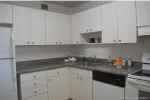 7480 Miami Lakes Dr APT G302, Miami Lakes, FL 33014, Sold 10/20/17