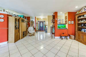 5810 SW 87th Ave, Cooper City, FL 33328, Sold 01/15/18