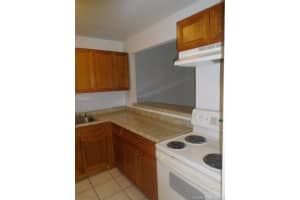 15201 NE 6th Ave APT C305, Miami, FL 33162, Sold 01/25/18