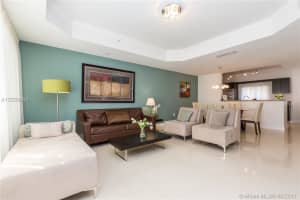 18422 NE 27th Ct, Aventura, FL 33160, Sold 02/02/18
