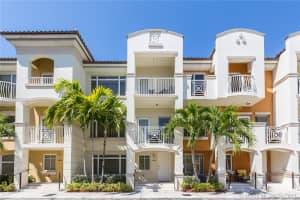 18422 NE 27th Ct, Aventura, FL 33160, Sold 02/02/18