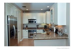 322 E Mallory Cir, Delray Beach, FL 33483, Sold 09/29/17