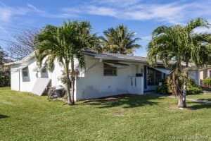 2571 NW 81st Terrace, Sunrise, FL 33322, Sold 09/29/17