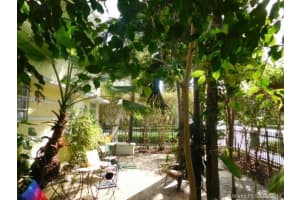 901 Euclid Ave, Miami Beach, FL 33139, Sold 01/17/18