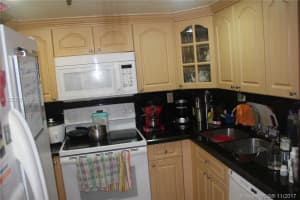 5249 NW 7th St, Miami, FL 33126, Sold 06/08/18