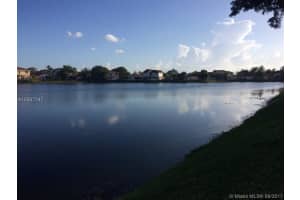 8210 NW 191st St, Hialeah, FL 33015, Sold 12/22/17