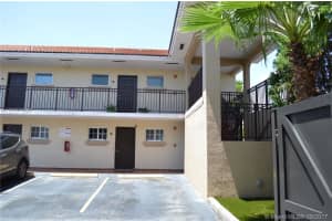 700 SE 9th Ct, Hialeah, FL 33010, Sold 11/02/17