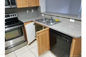 8510 NW 141st Ln, Miami Lakes, FL 33016, Sold 11/10/17