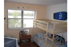 471 Ives Dairy Rd, Miami, FL 33179, Sold 11/27/17