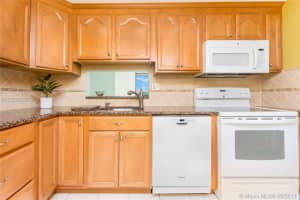8615 NW 8th St, Miami, FL 33126, Sold 10/27/17