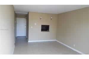 4550 NW 9th St #310e, Miami, FL 33126, Sold 02/09/18
