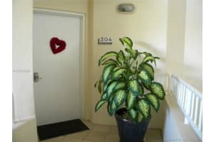 50 Ocean Ln Dr, Key Biscayne, FL 33149, Sold 12/19/17