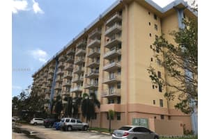 4550 NW 9th St #509e, Miami, FL 33126, Sold 11/29/17