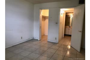 4550 NW 9th St #509e, Miami, FL 33126, Sold 11/29/17