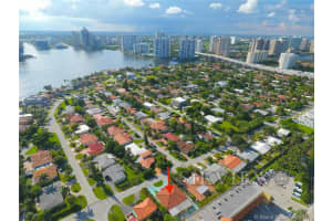 18605 Atlantic Blvd, Sunny Isles Beach, FL 33160, Sold 12/27/17