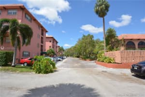 660 Tennis Club Dr, Fort Lauderdale, FL 33311, Sold 02/09/18