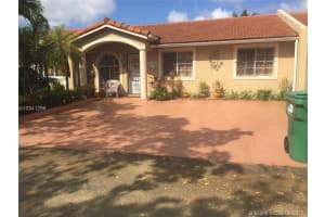 17390 NW 76th Ct, Hialeah, FL 33015, Sold 10/27/17