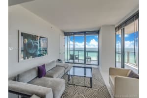 2201 Collins Ave #1428, Miami Beach, FL 33139, Sold 12/29/17