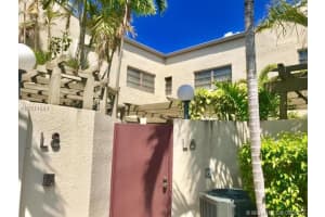 4708 SW 67th Ave APT L6, Miami, FL 33155, Sold 10/23/17