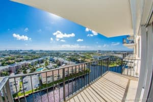 427 Golden Isles Dr #14a, Hallandale Beach, FL 33009, Sold 11/14/17