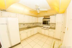 427 Golden Isles Dr #14a, Hallandale Beach, FL 33009, Sold 11/14/17