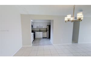 9280 Fontainebleau Blvd, Miami, FL 33172, Sold 10/31/17