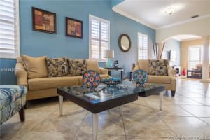18231 NW 89th Ave, Hialeah, FL 33018, Sold 12/19/17