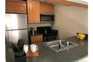 6023 10th Ave N, Greenacres, FL 33463, Sold 10/17/17