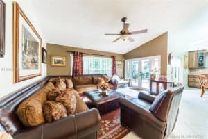 5600 SW 98th Way, Cooper City, FL 33328, Sold 05/07/18