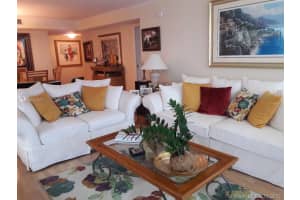 2655 Collins Ave #1012, Miami Beach, FL 33140, Sold 01/12/18