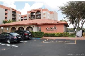 5201 NW 7th St, Miami, FL 33126, Sold 11/30/17