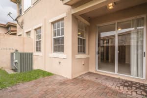 285 Las Brisas Cir, Weston, FL 33326, Sold 01/05/18