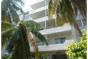1610 Lenox Ave, Miami Beach, FL 33139, Sold 12/08/17
