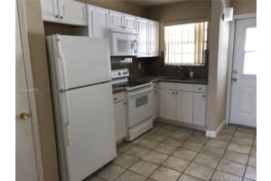 1301 N 12th Ct #1b, Hollywood, FL 33019, Sold 12/26/17