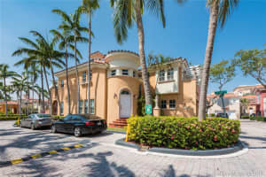 18420 NE 30th Ct, Aventura, FL 33160, Sold 01/16/18