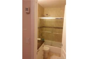 7674 NW 181st St, Hialeah, FL 33015, Sold 11/30/17