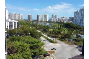3375 N Country Club Dr, Miami, FL 33180, Sold 01/08/18