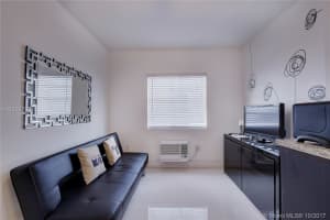 335 Ocean Dr, Miami Beach, FL 33139, Sold 12/15/17