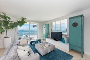 1402 Brickell Bay Dr, Miami, FL 33131, Sold 11/20/17