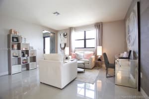 7912 NW 105th Ct, Doral, FL 33178, Sold 05/04/18